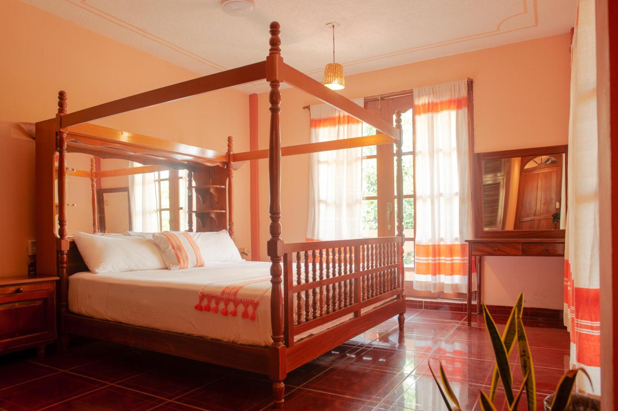 La Casona Hostel Пуэрто-Эскондидо Экстерьер фото